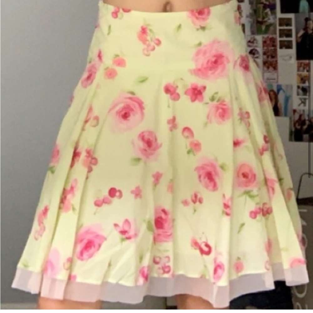 Green and Pink Flower Skirt - Picture 2 of 2